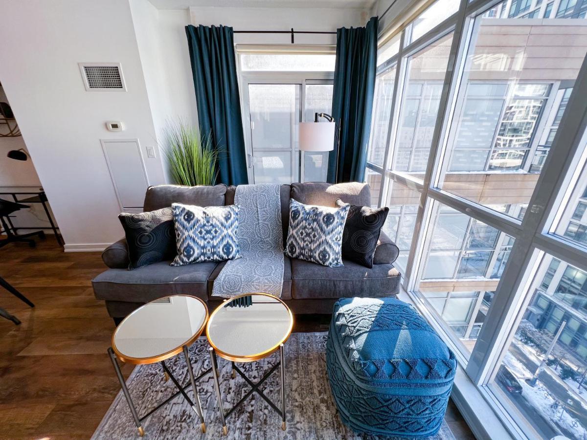 Simply Comfort. Elegant Apartments Dan Lecki Toronto Exterior photo